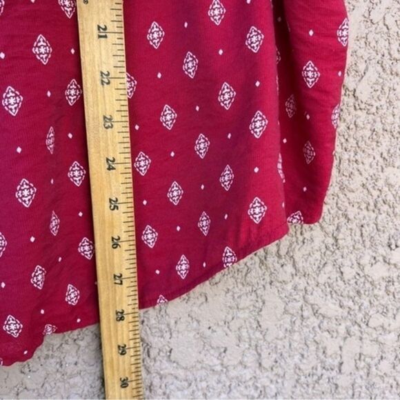 CJ Banks Shirt Womens 1X Red‎ Print Blouse Top Rayon Nylon Blend Casual Pullover - Picture 8 of 8
